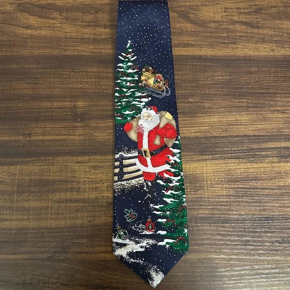Silk Made in USA Christmas Snowy Santa Tie NWT - Picture 1 of 6